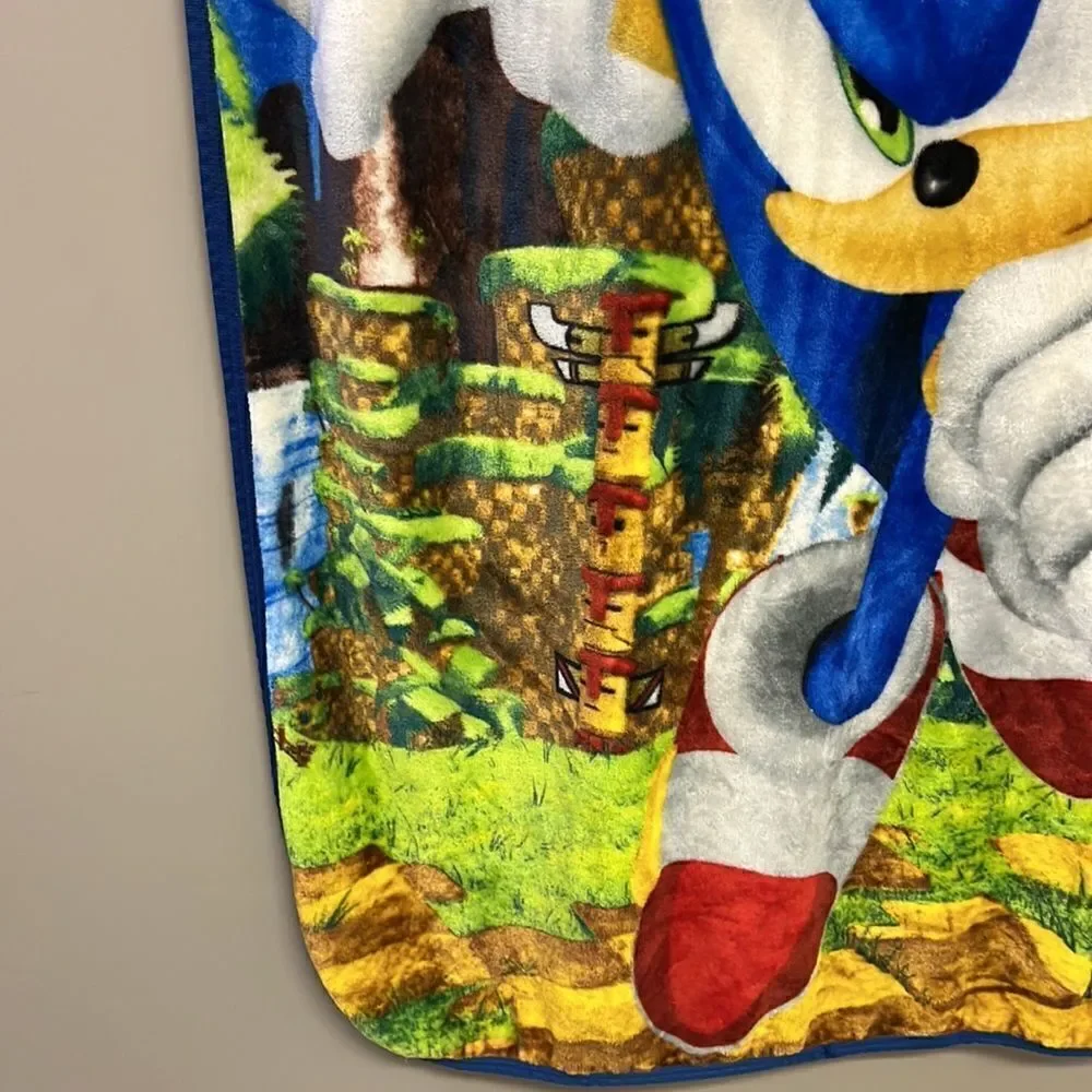 SONIC The Hedgehog Vibrant Fleece Blue Blanket- approx 48” by 36” 10/19